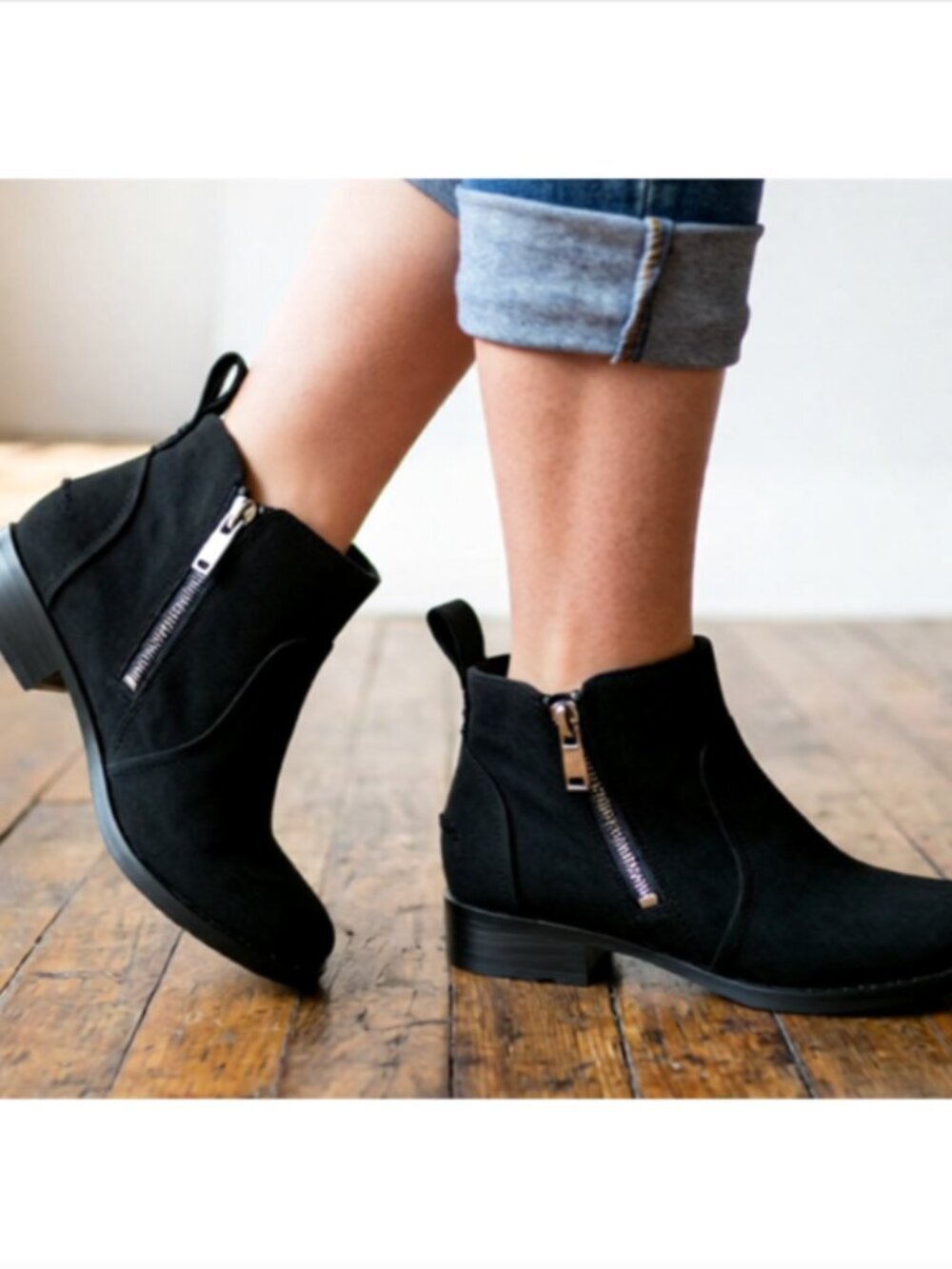 Ugg Women's Aureo Suede - Waterproof, Side Zip, Ankle Boot, Black